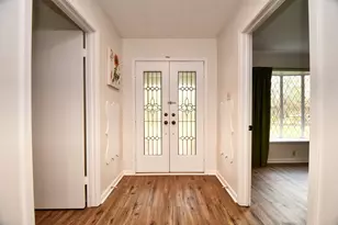 2019 N Thompson St, Conroe, TX 77301 - Photo 11