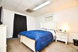 2019 N Thompson St, Conroe, TX 77301 - Photo 25