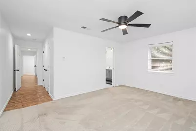 10519 Londonderry Drive, Houston, TX 77043 - Photo 19