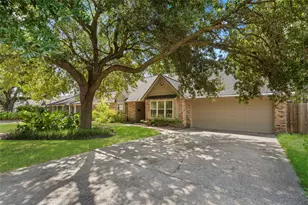 10519 Londonderry Dr, Houston, TX 77043 - Photo 3