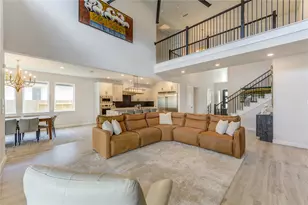 4650 Brazos Shores Dr, Sugar Land, TX 77479 - Photo 11