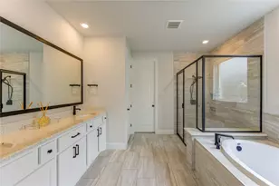 4650 Brazos Shores Dr, Sugar Land, TX 77479 - Photo 21