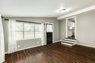 219 Camellia St, Lake Jackson, TX 77566 - Photo 15