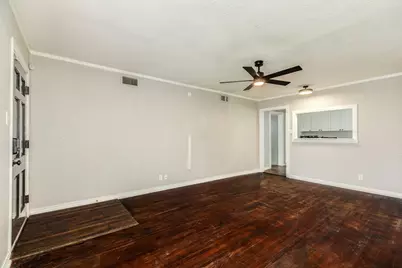 219 Camellia Street, Lake Jackson, TX 77566 - Photo 9