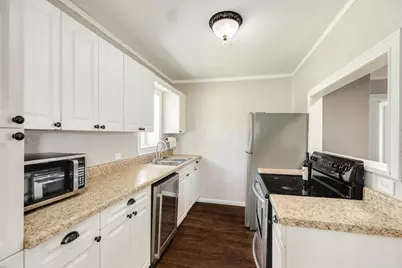 219 Camellia Street, Lake Jackson, TX 77566 - Photo 11