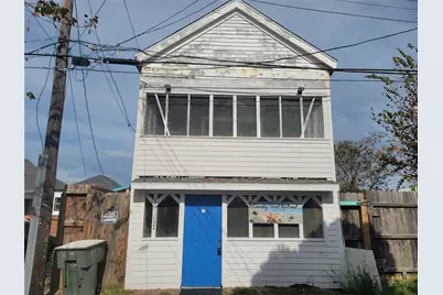 1915 Avenue O 1/2 Rear Unit A, Galveston, TX 77550 - Photo 1