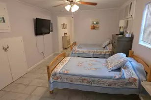 1915 Ave O 1/2 Rear Unit A, Galveston, TX 77550 - Photo 9