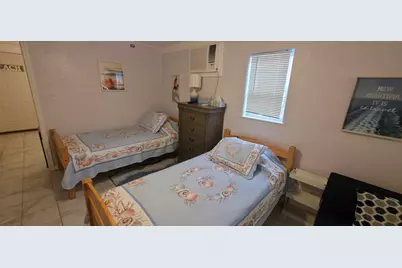 1915 Avenue O 1/2 Rear Unit A, Galveston, TX 77550 - Photo 7