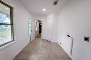 911 Depot St, El Campo, TX 77437 - Photo 21