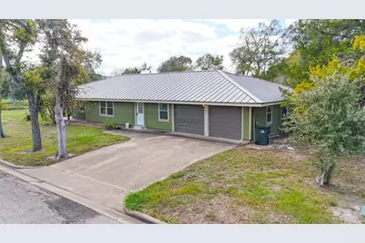 911 Depot Street, El Campo, TX 77437 - Photo 1