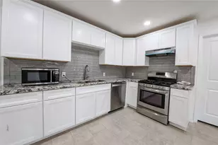 911 Depot St, El Campo, TX 77437 - Photo 7