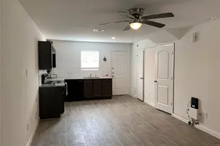 268 Oakridge, Livingston, TX 77351 - Photo 7