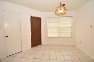 15926 Pfeiffer Dr, Houston, TX 77082 - Photo 5