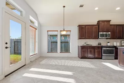 3706 Cibolo Court, Pearland, TX 77584 - Photo 9