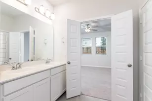 18499 Sunrise Maple Dr, Conroe, TX 77316 - Photo 13