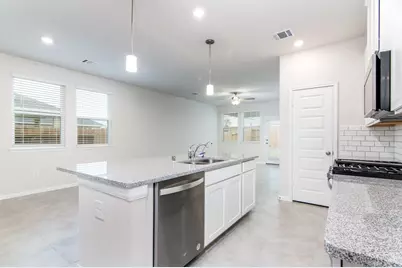 18499 Sunrise Maple Drive, Conroe, TX 77316 - Photo 7