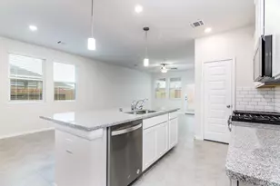 18499 Sunrise Maple Dr, Conroe, TX 77316 - Photo 7