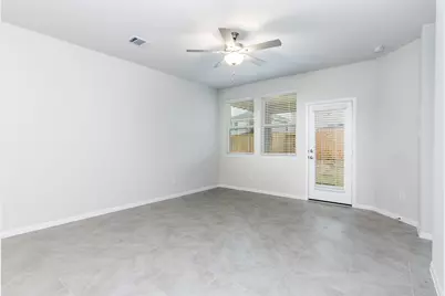 18499 Sunrise Maple Drive, Conroe, TX 77316 - Photo 9