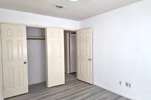 17006 Dusty Mill Dr E, Sugar Land, TX 77498 - Photo 33