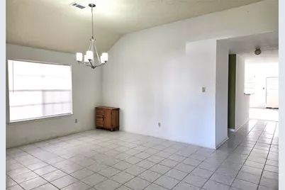 17006 Dusty Mill Drive E, Sugar Land, TX 77498 - Photo 5