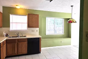 17006 Dusty Mill Dr E, Sugar Land, TX 77498 - Photo 15