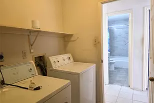 17006 Dusty Mill Dr E, Sugar Land, TX 77498 - Photo 21