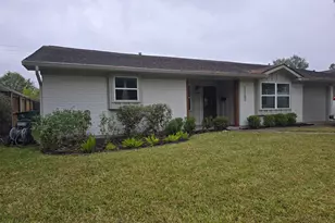 11102 Endicott Ln, Houston, TX 77035 - Photo 1