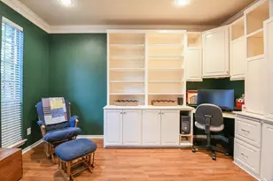 20423 Forest Dr, Spring, TX 77388 - Photo 9