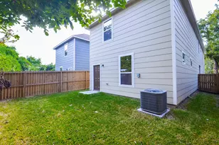 788 Lucky St, Houston, TX 77088 - Photo 5