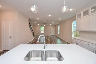 788 Lucky St, Houston, TX 77088 - Photo 11