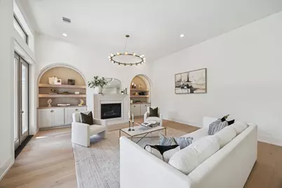 710 E 18th Street, Houston, TX 77008 - Photo 11