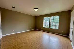 541 Longmeadow St, Beaumont, TX 77707 - Photo 13