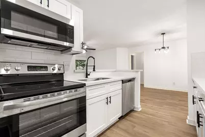 10633 Braes Bend Drive, Houston, TX 77071 - Photo 7