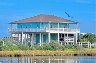 802 18th St St, Port Bolivar, TX 77650 - Photo 1