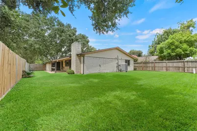 3319 Meadowview Drive, Missouri City, TX 77459 - Photo 19