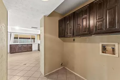 3319 Meadowview Drive, Missouri City, TX 77459 - Photo 9