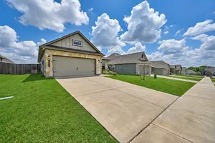 1443 Lk Rdg Dr, Brenham, TX 77833 - Photo 3