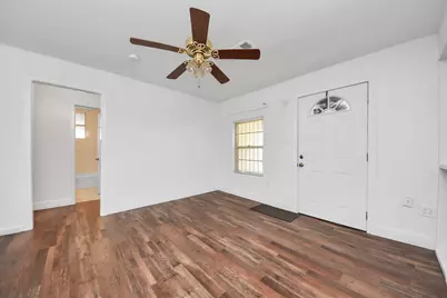 132 Hoffman Street, Houston, TX 77020 - Photo 9