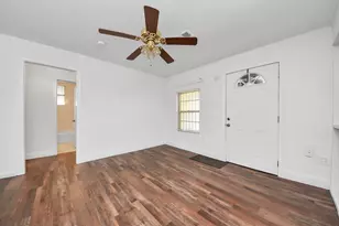 132 Hoffman St, Houston, TX 77020 - Photo 9