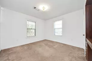 132 Hoffman St, Houston, TX 77020 - Photo 25