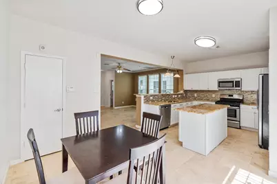 8011 Fisher Glen Lane, Houston, TX 77072 - Photo 11