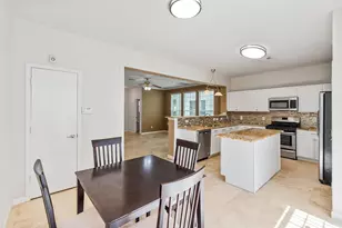 8011 Fisher Glen Ln, Houston, TX 77072 - Photo 11