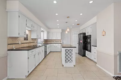 7414 Starbridge Drive, Houston, TX 77095 - Photo 11