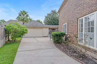 7414 Starbridge Drive, Houston, TX 77095 - Photo 39