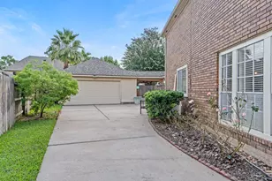 7414 Starbridge Dr, Houston, TX 77095 - Photo 39