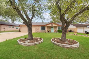 1317 Garden Ln, Bryan, TX 77802 - Photo 7