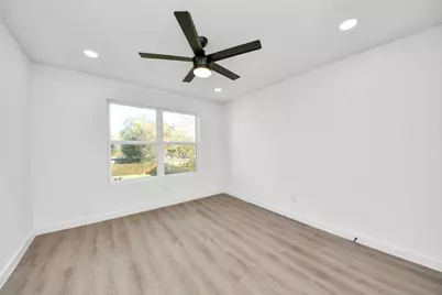 2911 Meadowgrass Lane, Houston, TX 77082 - Photo 31