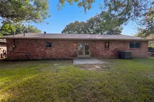 3506 Oxford Rd, Alvin, TX 77511 - Photo 17