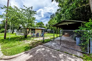 1604 Ave P, Huntsville, TX 77340 - Photo 49
