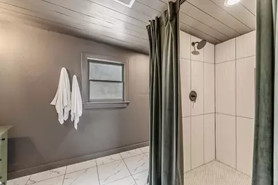 1604 Avenue P, Huntsville, TX 77340 - Photo 15